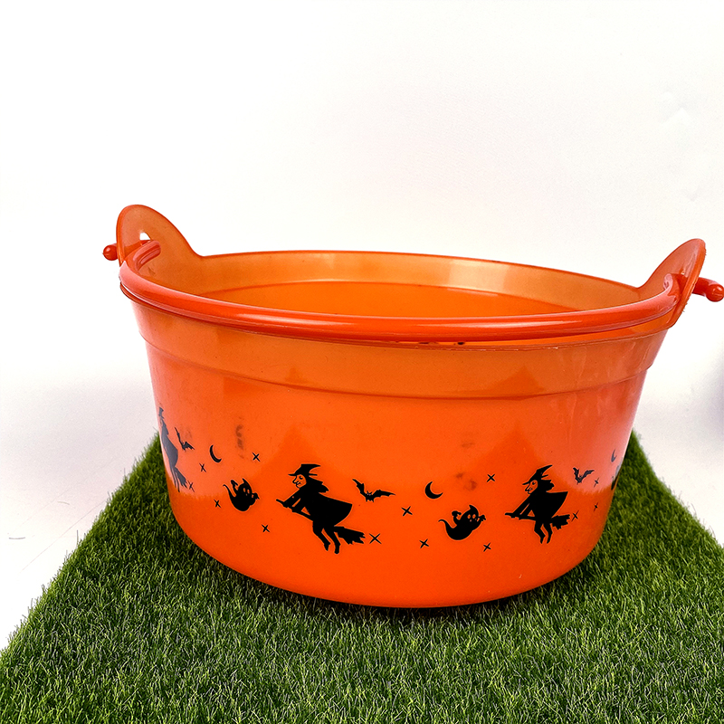 Halloween bucket