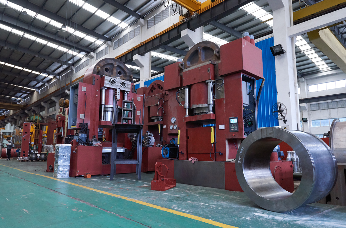 Inner Mongolia Hengdu Commerce and Trade Co., Ltd. – Compression packaging machine 1