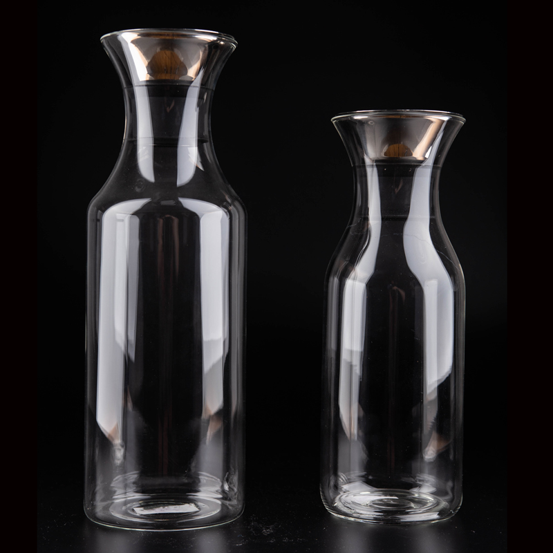 Borosilicate Glass Carafe with Lid, Hot and Cold Water Pitcher, Beverage Pitch