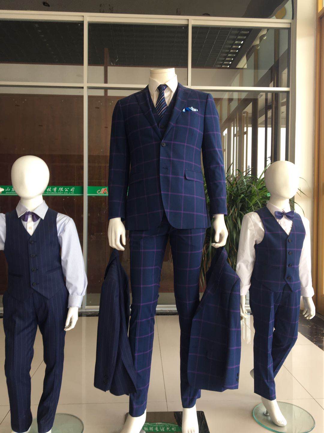 Men's suits /coats Women's suits/coats