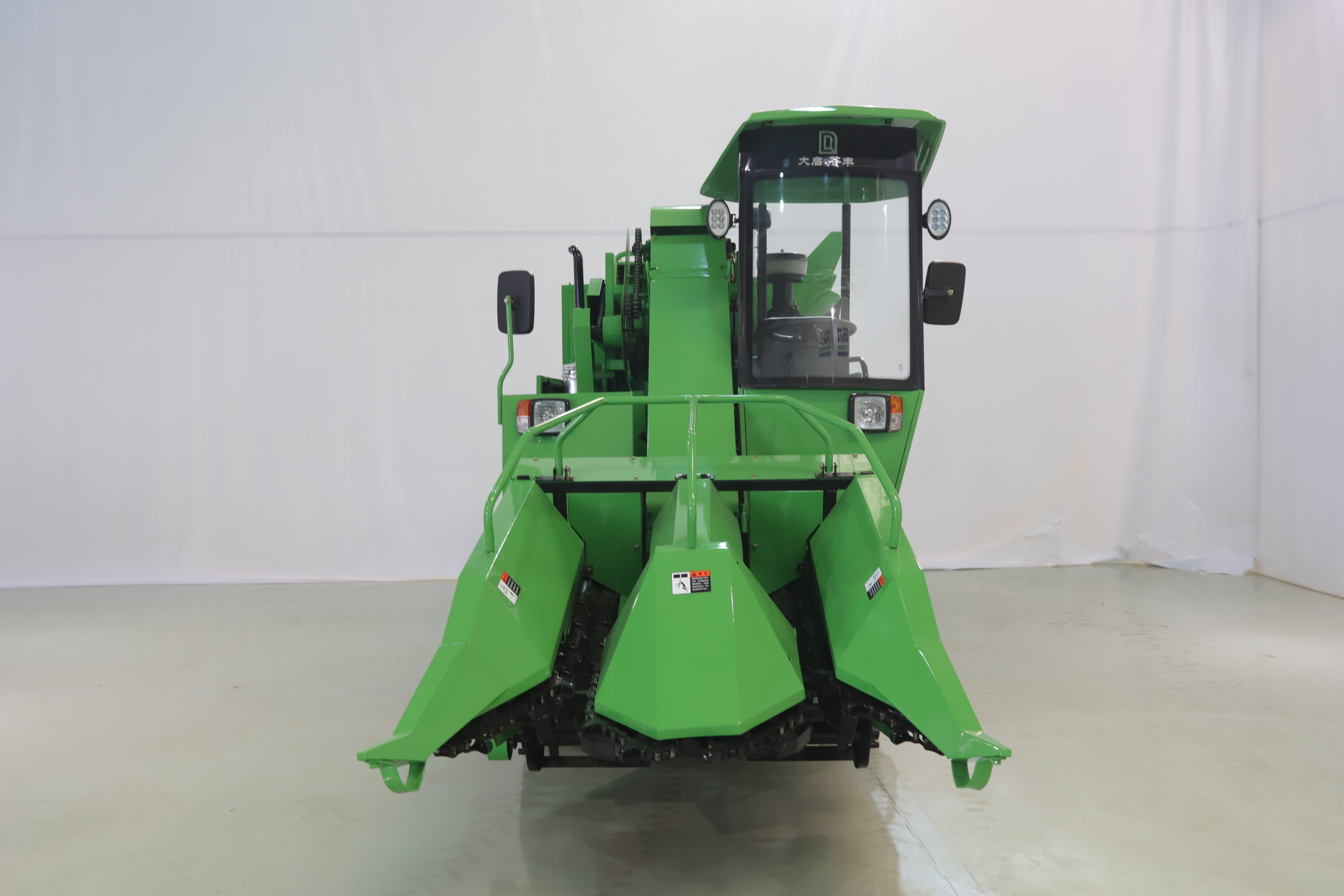 Deutz-Fahr Machinery Co., Ltd. – Tractors 1