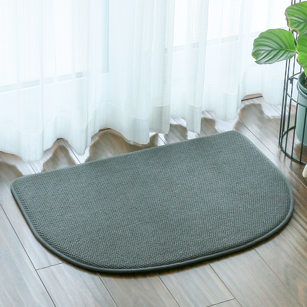 Semicircle Microfiber Memory Foam bath mat