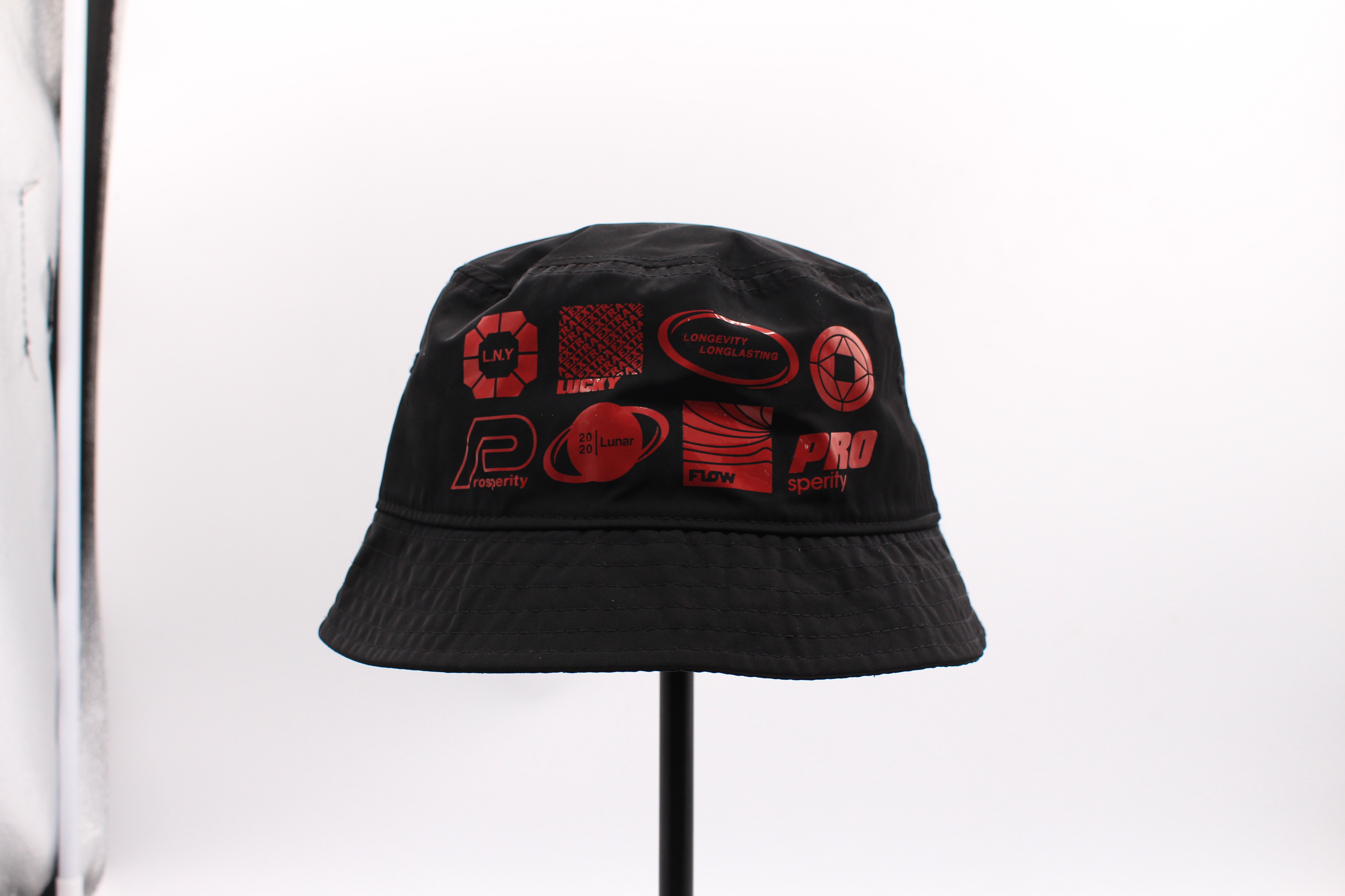 Women's bucket cap