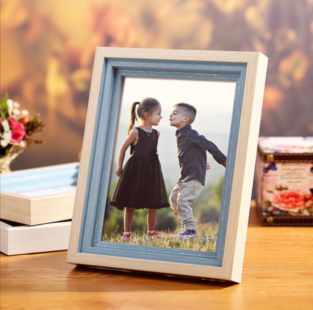 Picture frame PS
