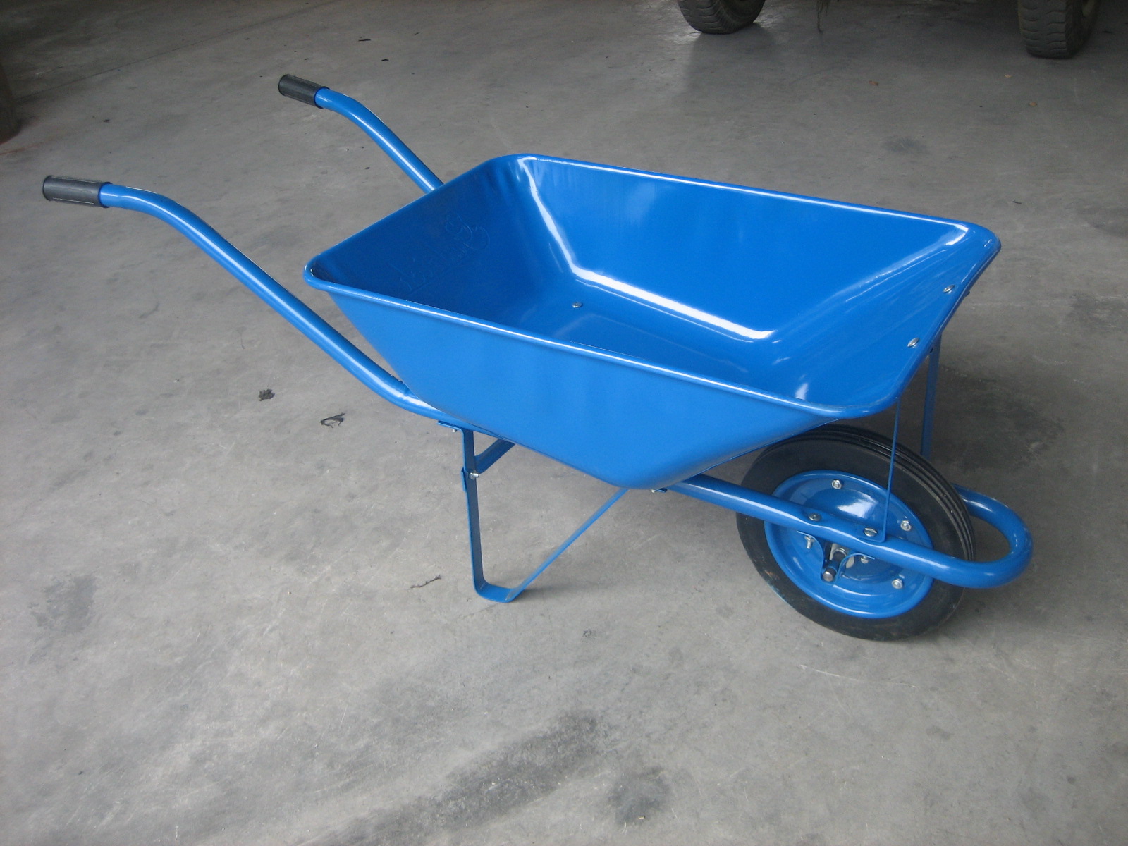 Heavy duty Wheel barrow