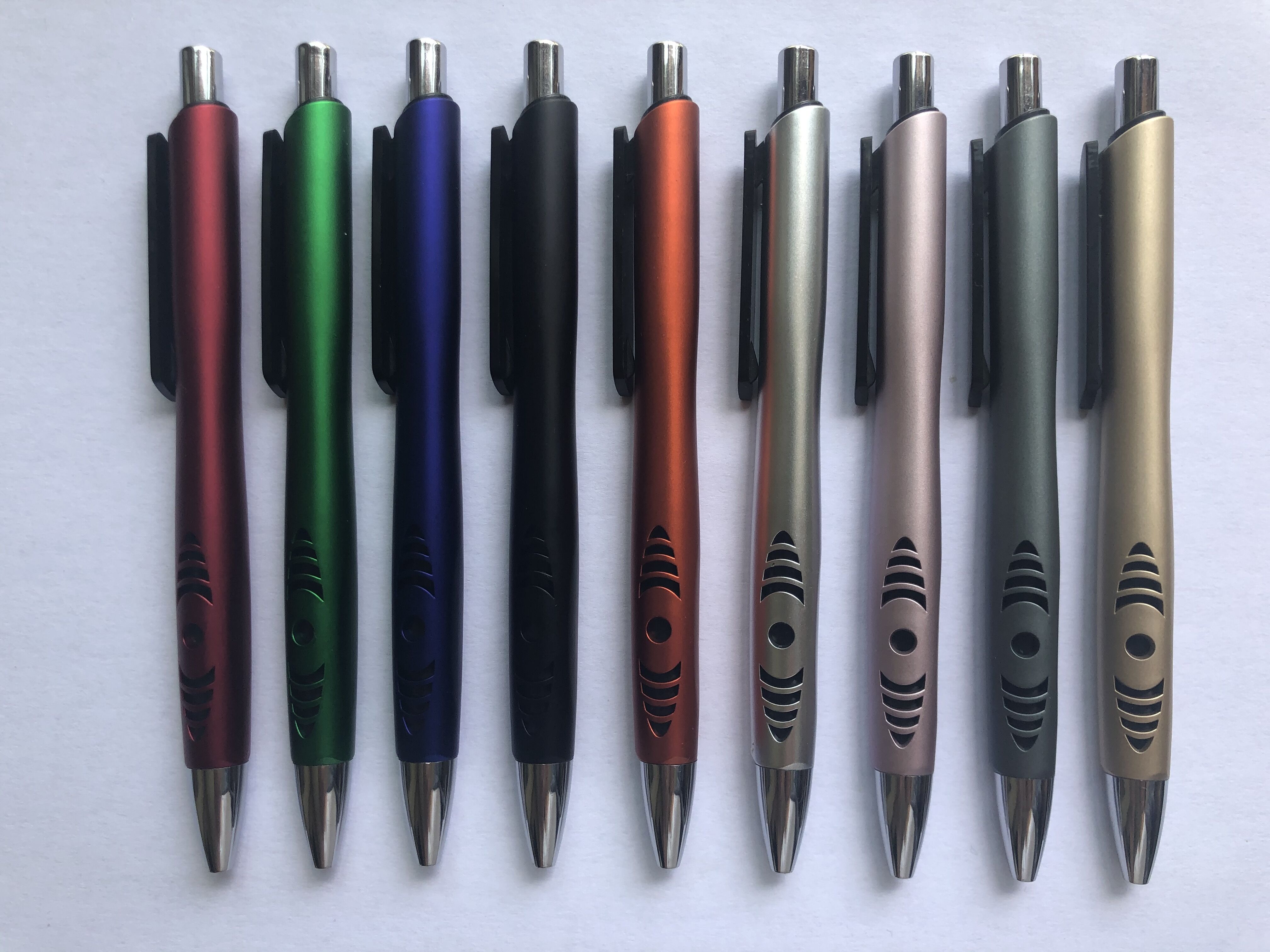 Plastic promotion ball pen with metallic painting