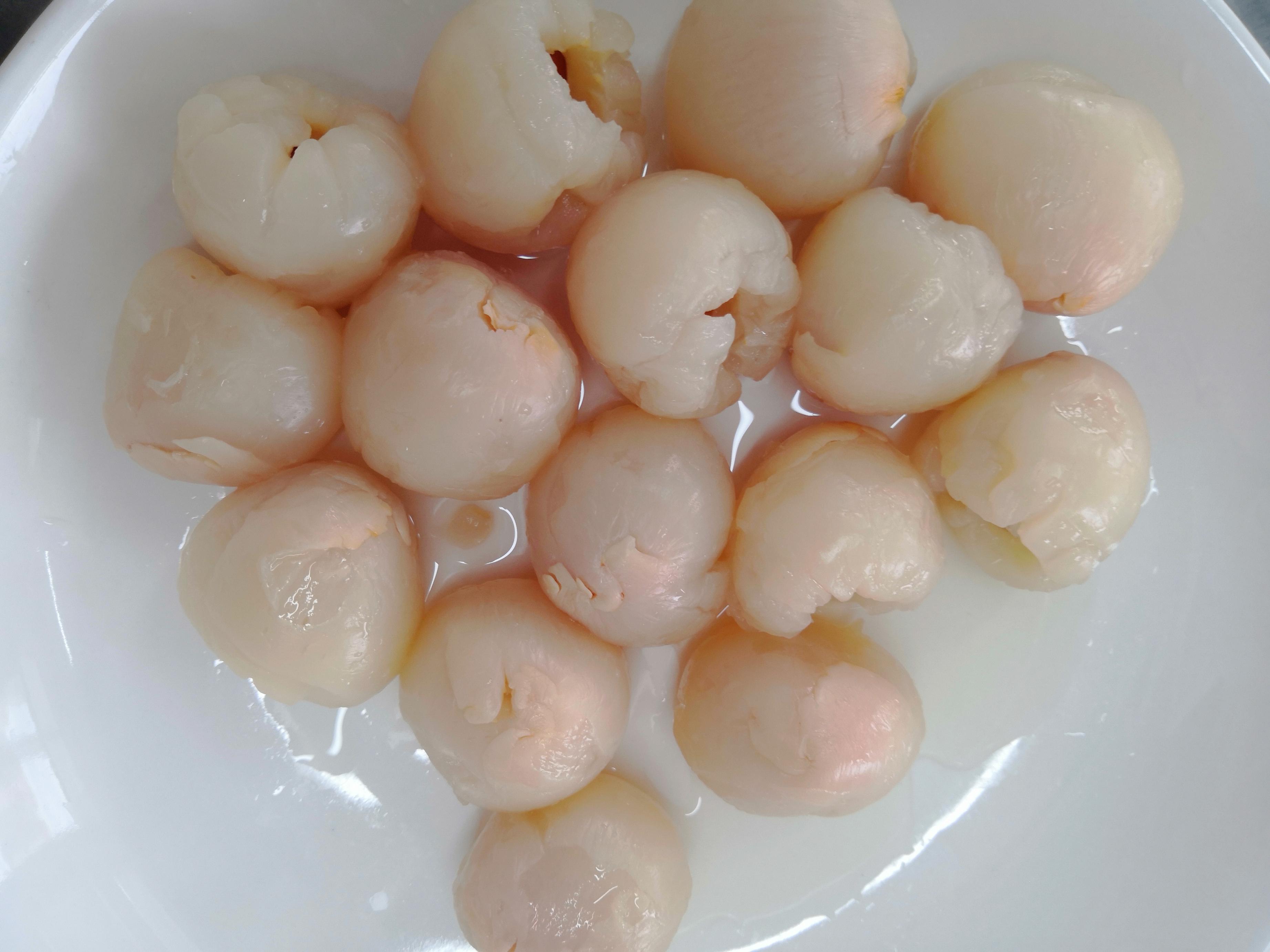 canned lychee