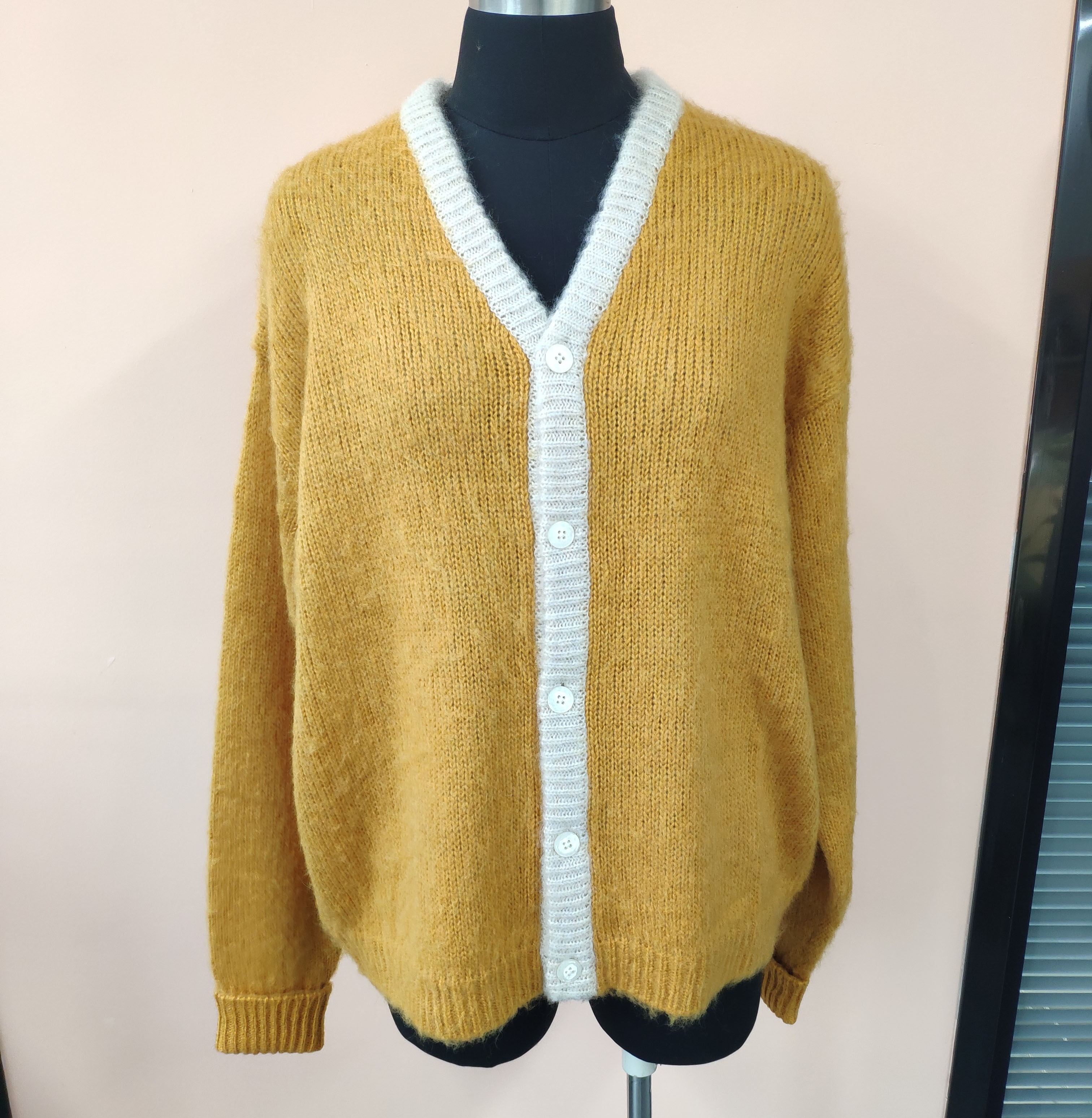 Ladies'sweater