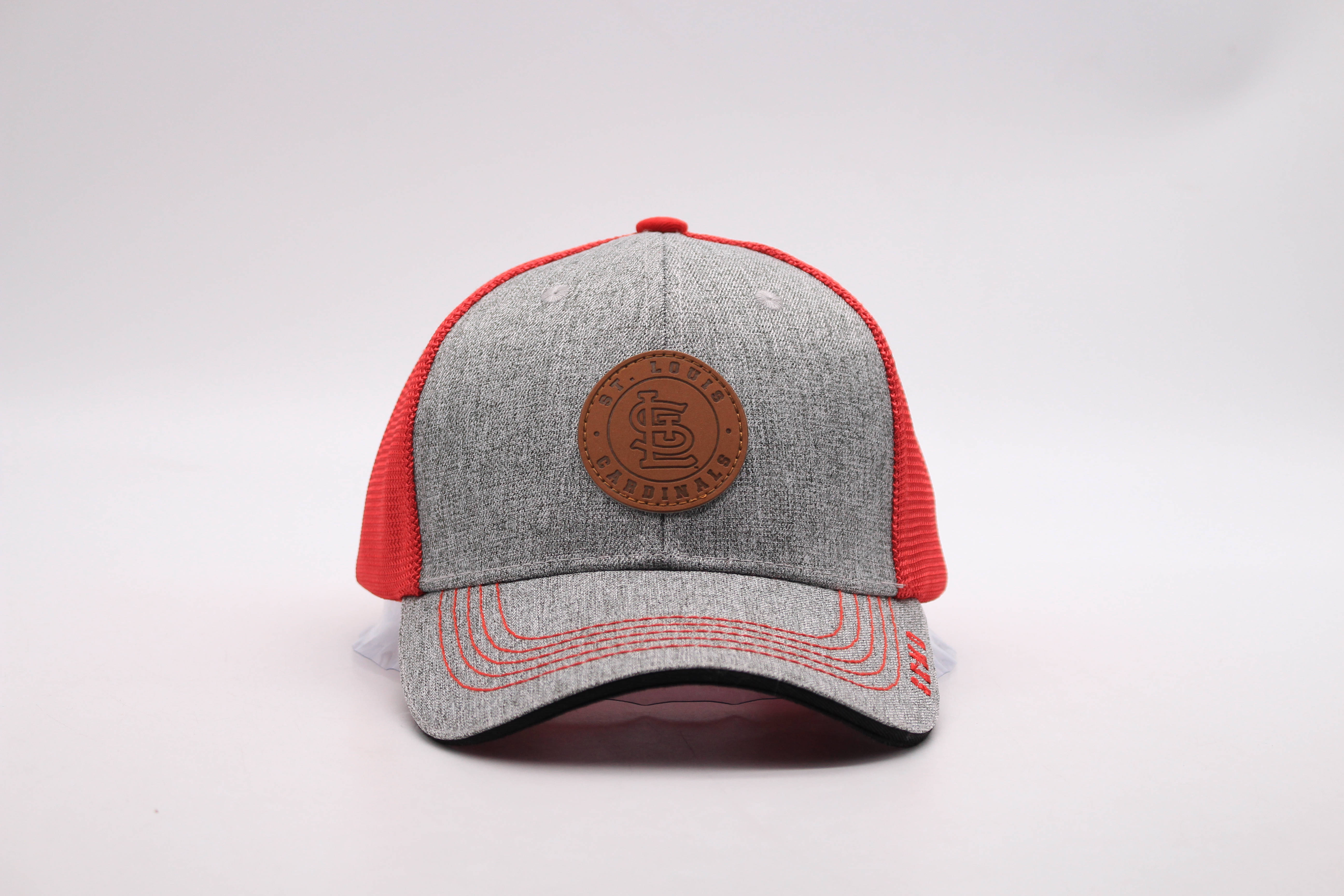 Women's peaked cap