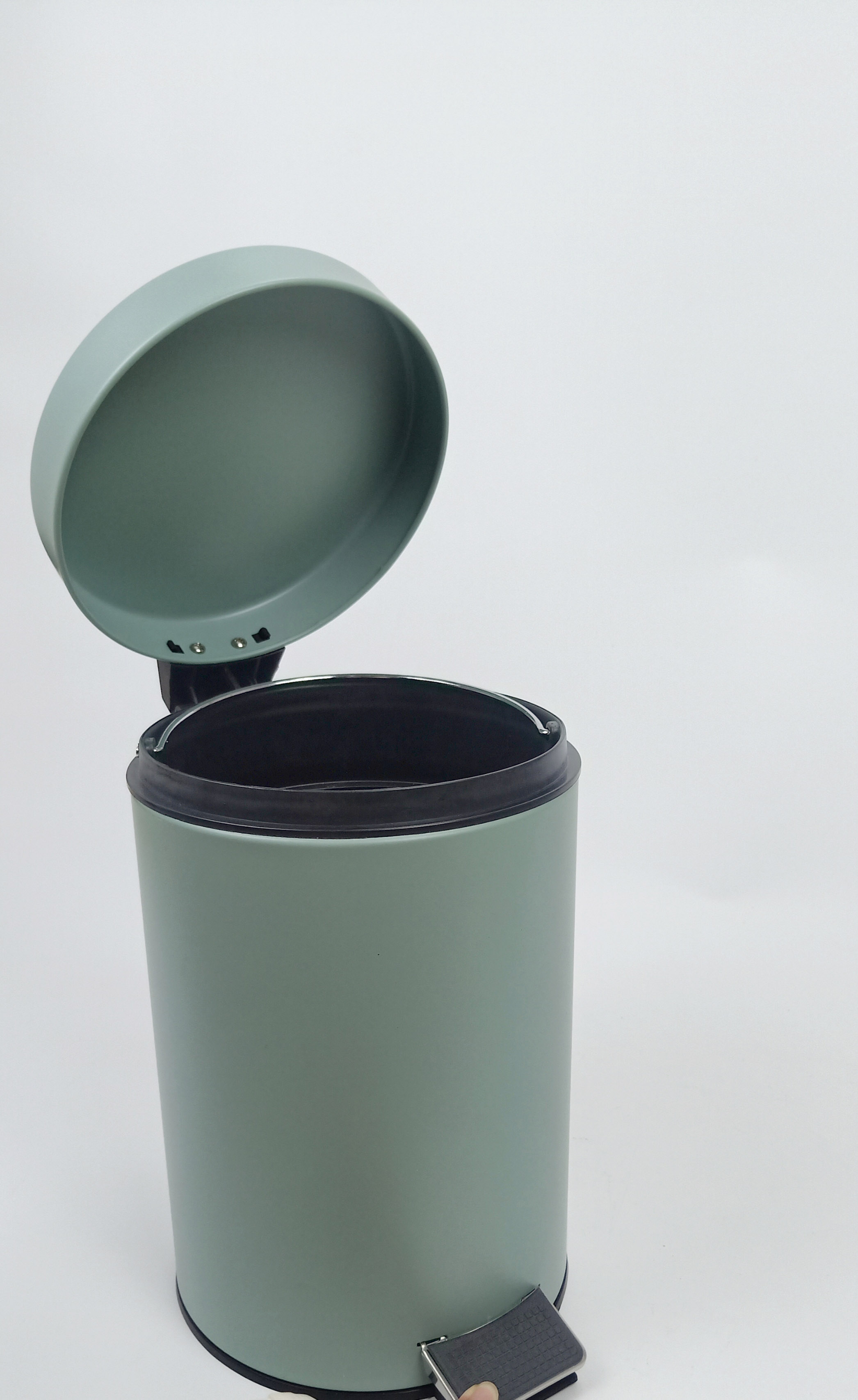 garbage can