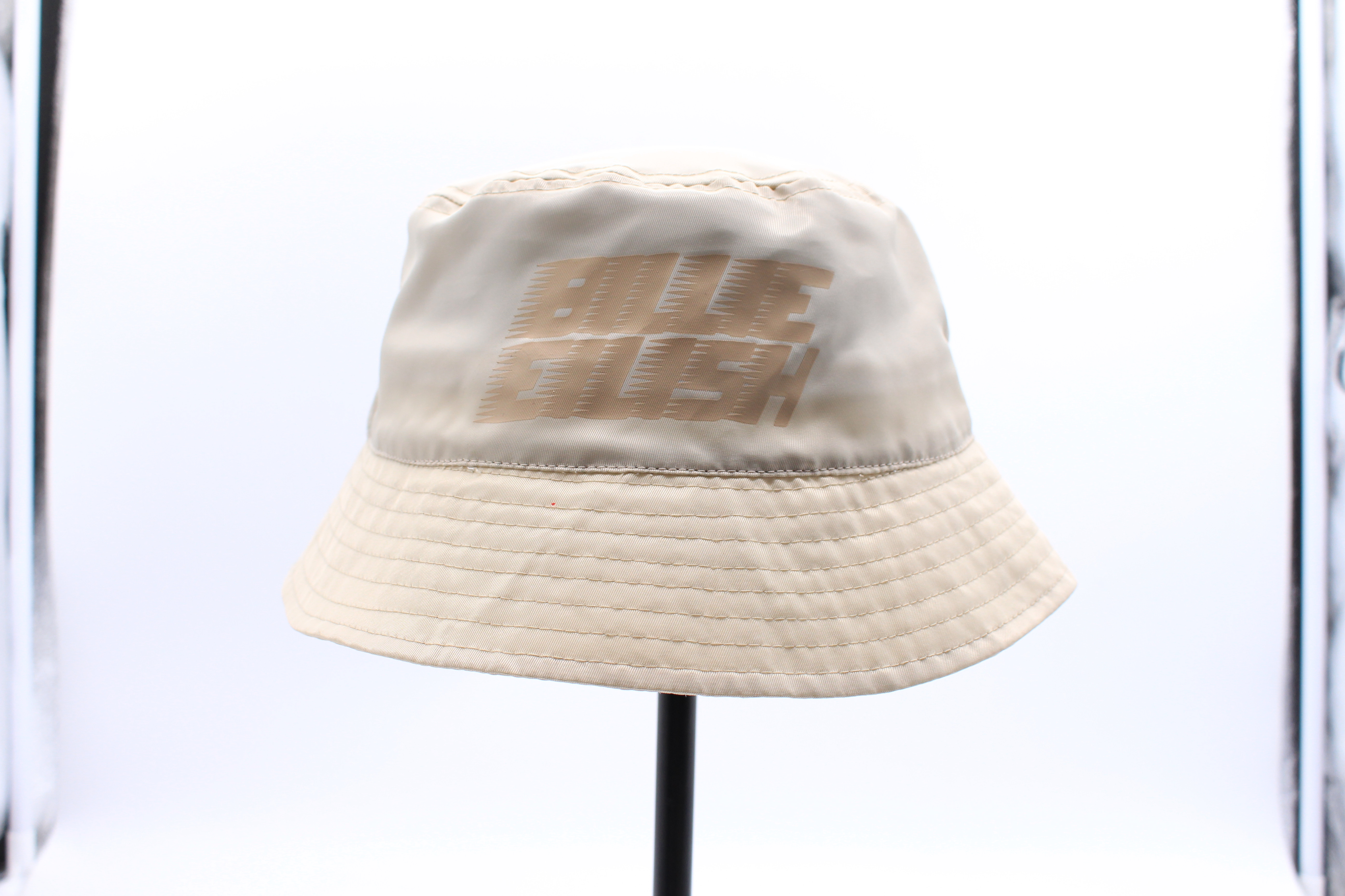 Women's bucket cap