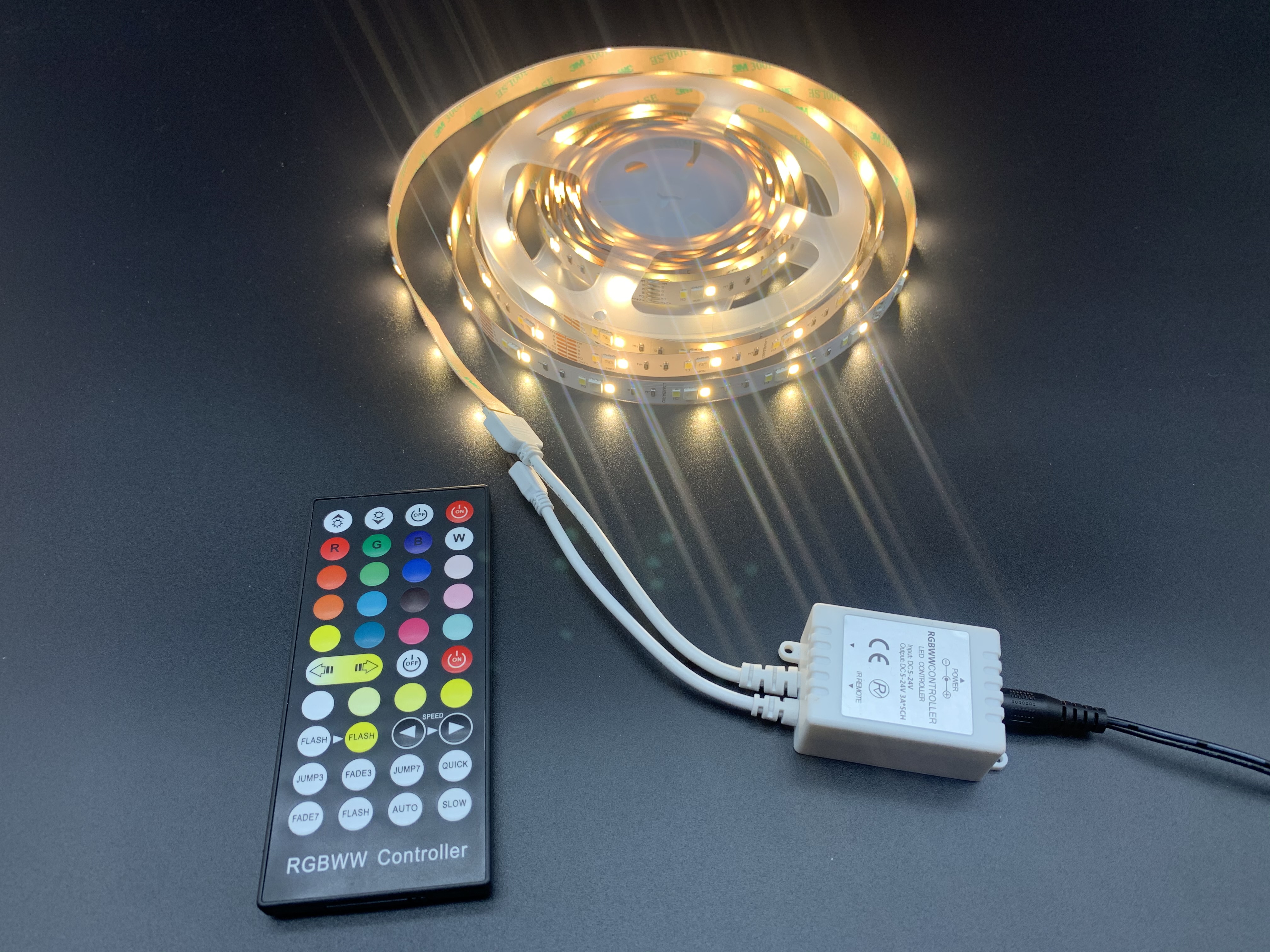 1-LED STRIP LIGHT 2835 60LED CCT + RGB(复制)