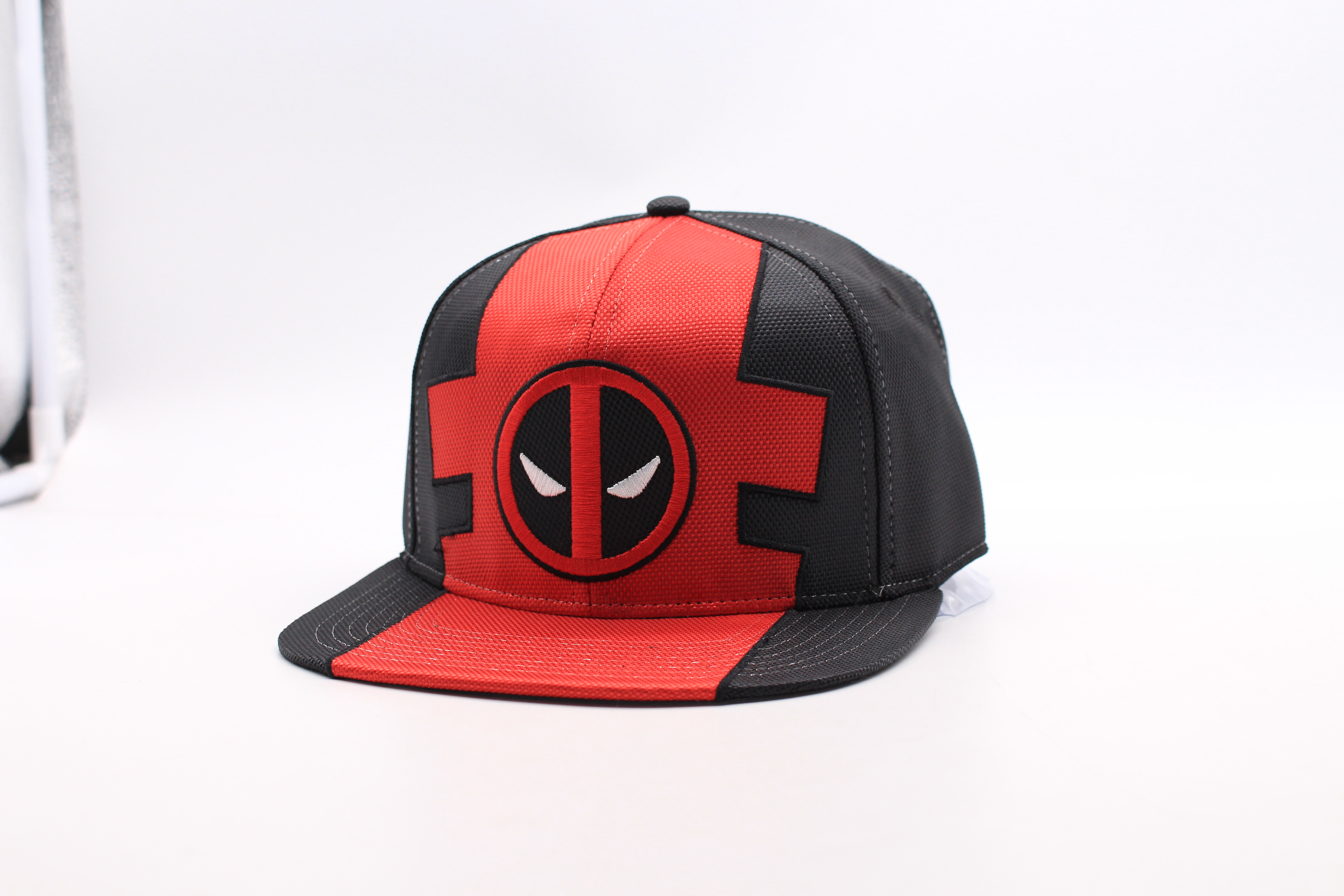 Men's peaked cap