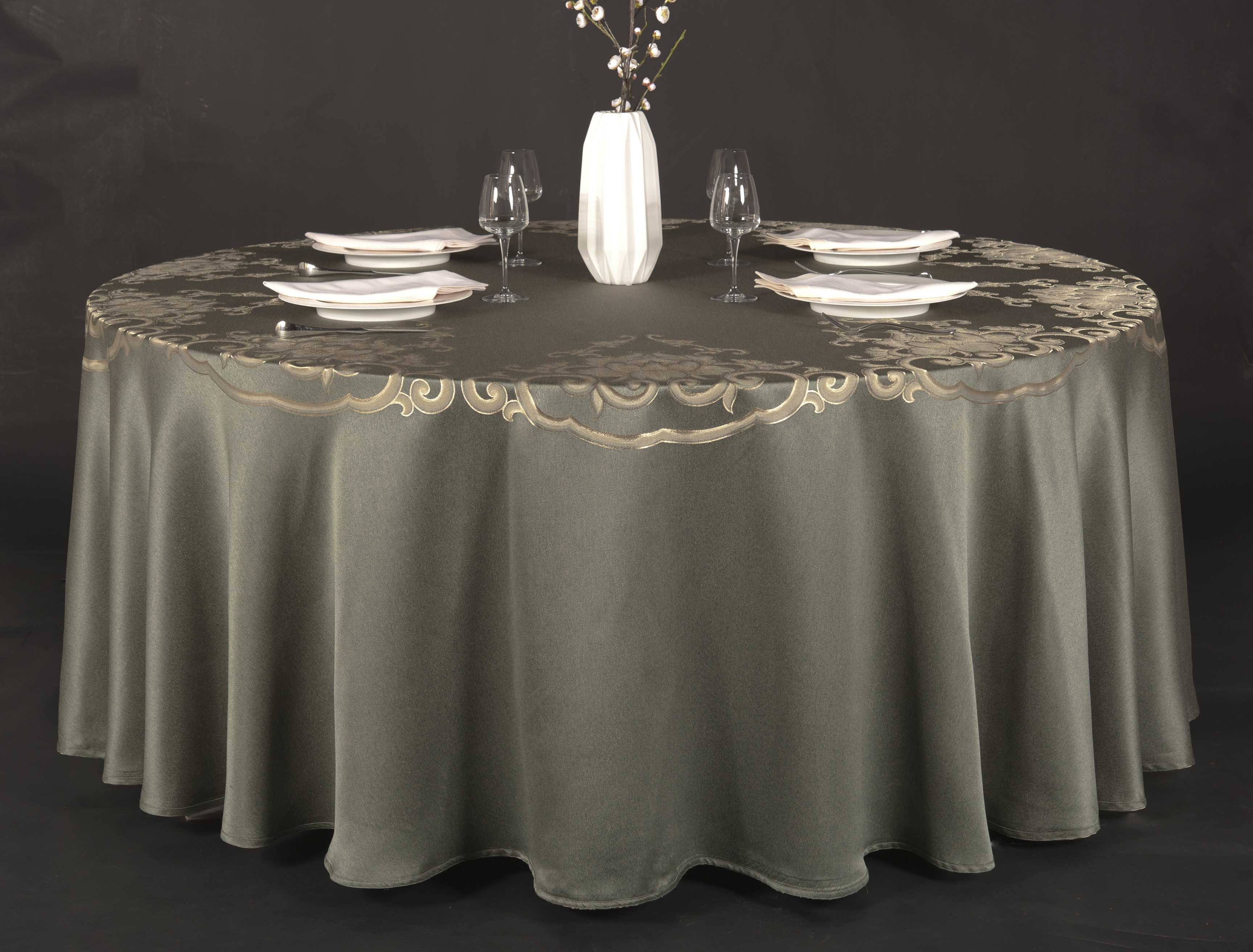 cotton feel bordered table cloth