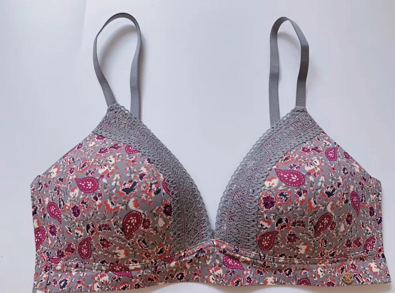 Ladies fashion bra