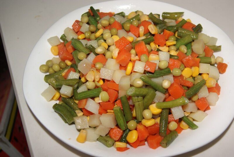 Canned mixed vegetables