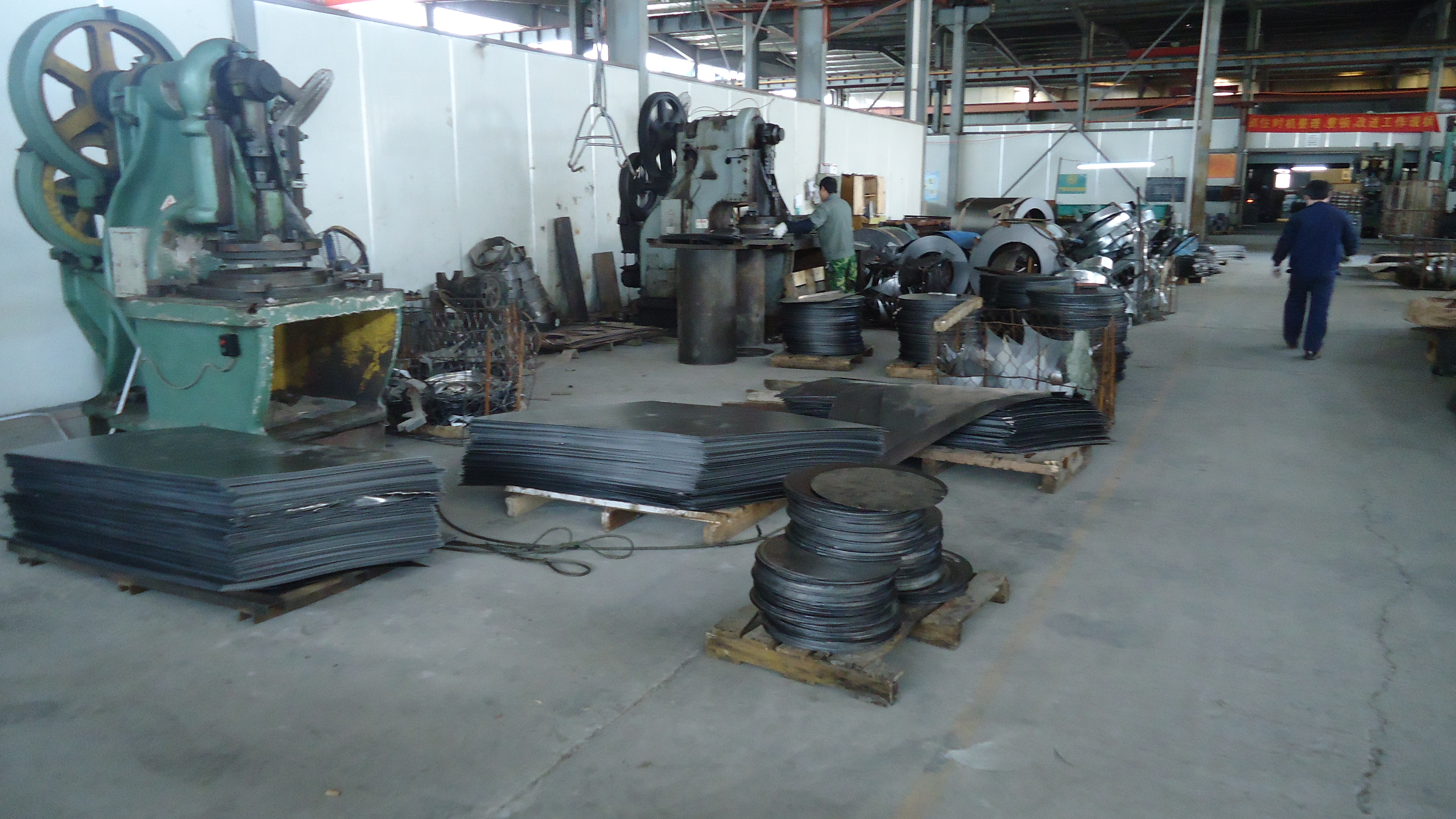 Qingdao Guanghua Zhuoyue Industrial and Trading Co., Ltd. – roll-edge basins 3