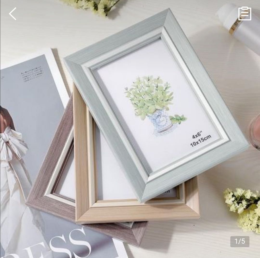 Picture frame PS