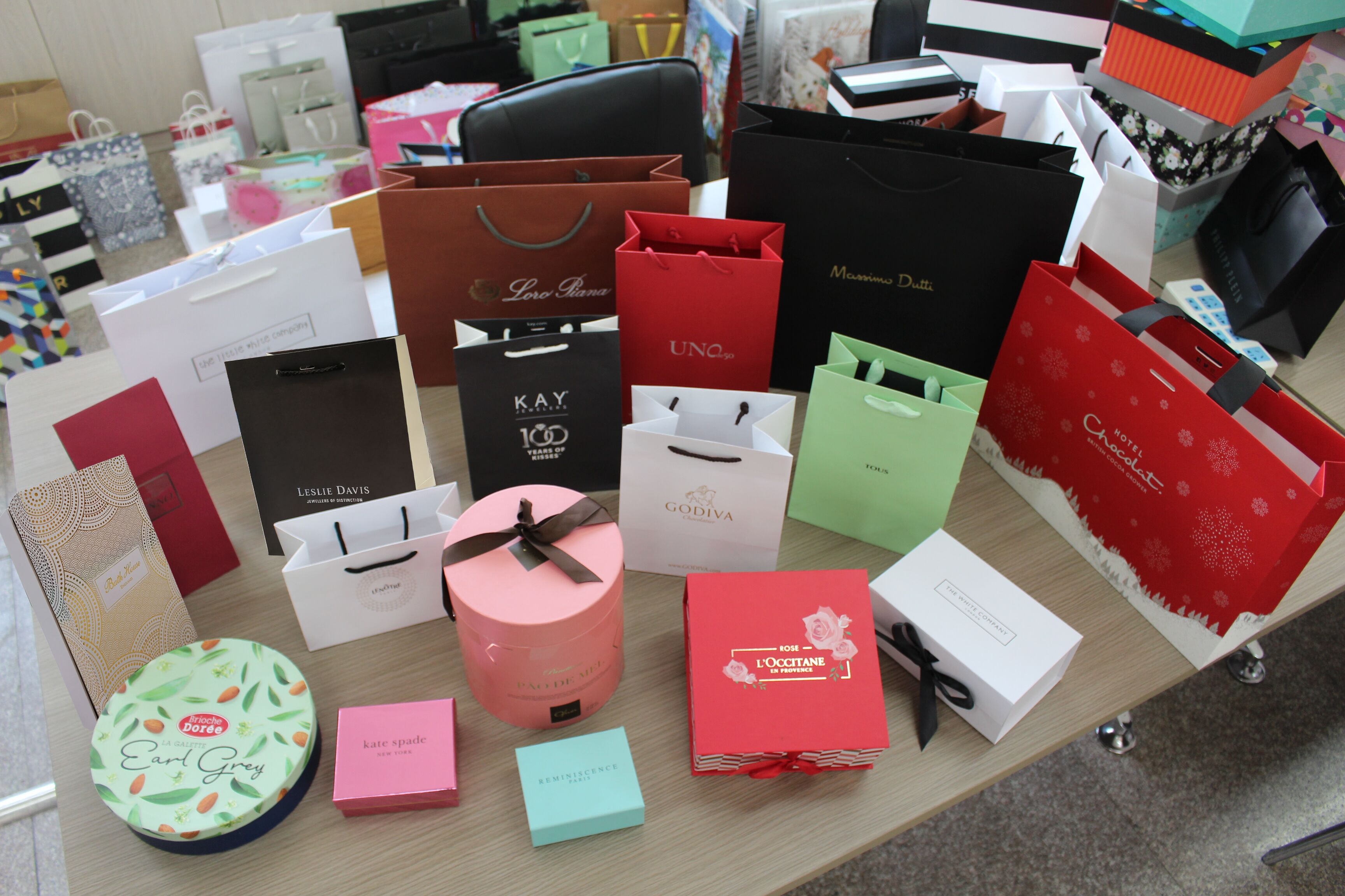 Qingdao Heying Gift Packaging Co., Ltd. – gift box 1