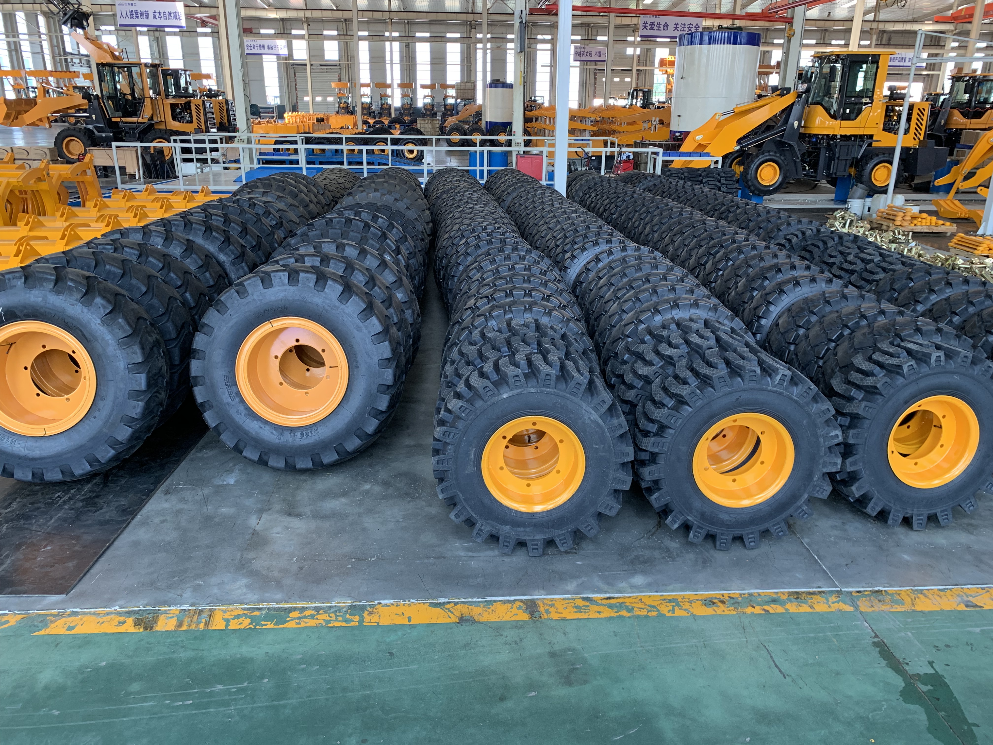 LUGONG L938 2.2ton small wheel loader  high quality loaders for sale