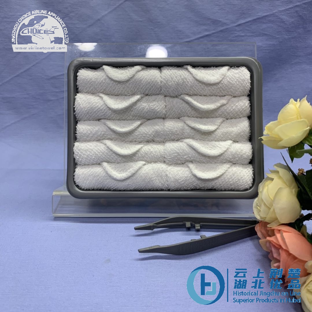 Single-use cotton rolled hot inflight towel