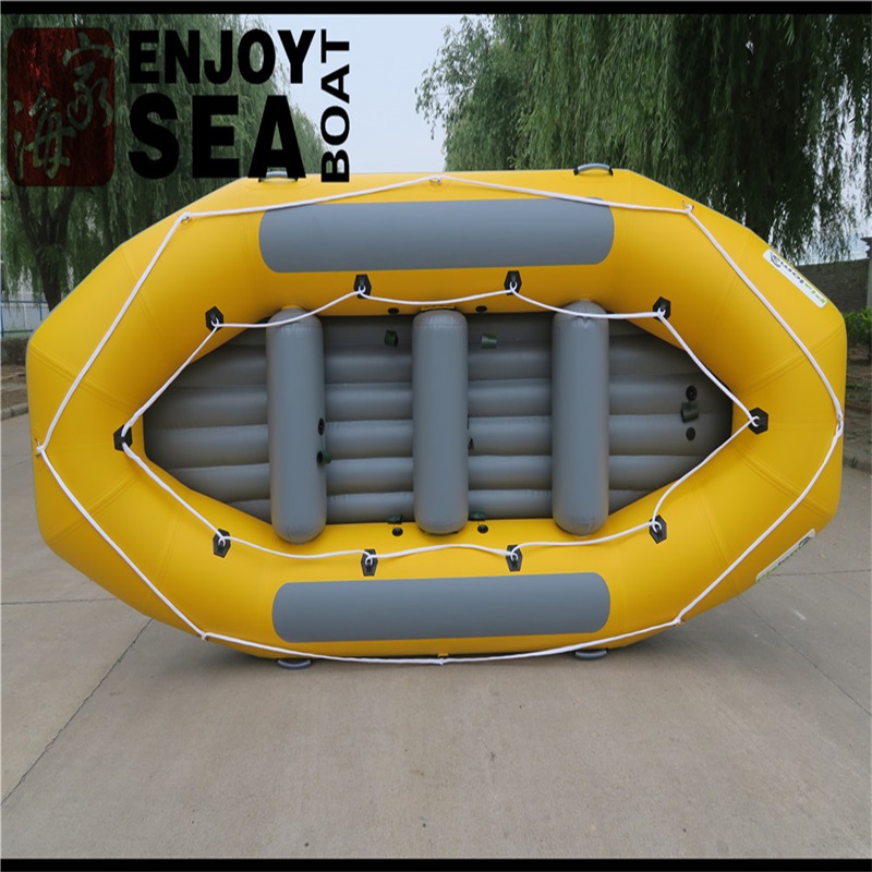 rafting boat , rescue boat