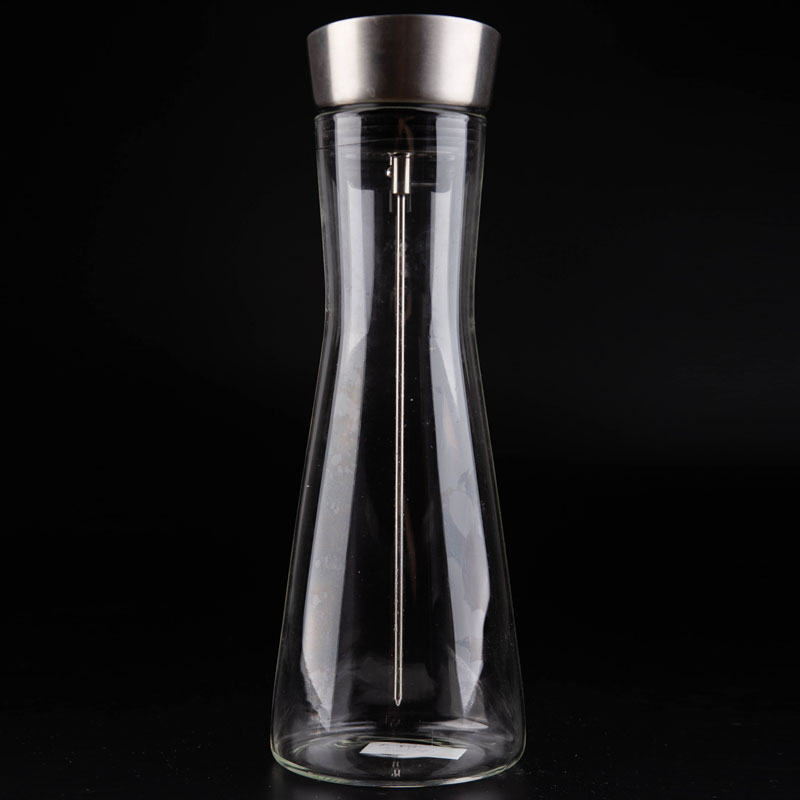 Glass Drip-free Carafe with Stainless Steel Flip-top Lid, Cold Glass Water Pitcher, Beverage Pitcher,